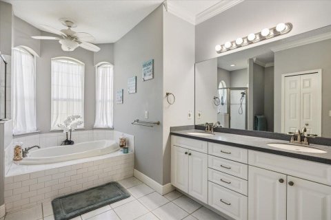 House in Vero Beach, Florida 3 bedrooms, 176.24 sq.m. № 2083430 - photo 29