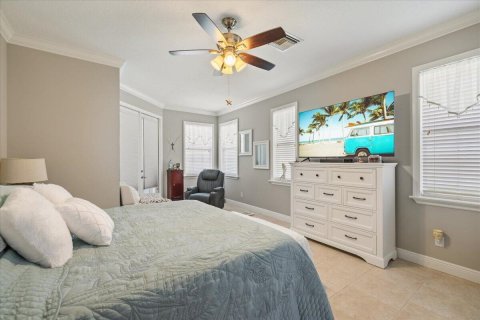 House in Vero Beach, Florida 3 bedrooms, 176.24 sq.m. № 2083430 - photo 26