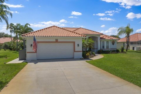 House in Vero Beach, Florida 3 bedrooms, 176.24 sq.m. № 2083430