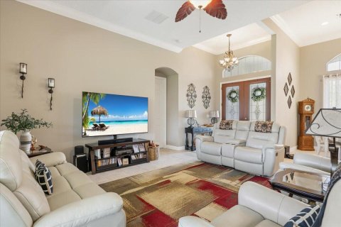 House in Vero Beach, Florida 3 bedrooms, 176.24 sq.m. № 2083430 - photo 6