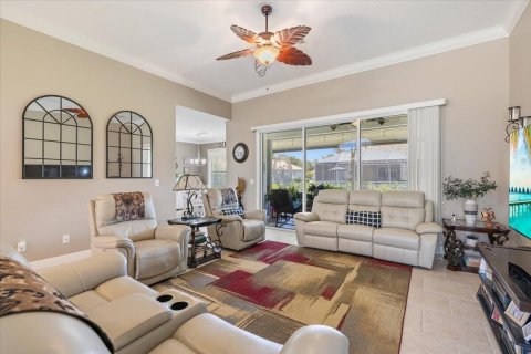 House in Vero Beach, Florida 3 bedrooms, 176.24 sq.m. № 2083430 - photo 3