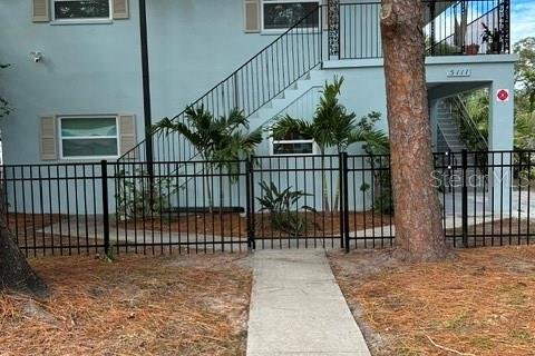 Immobilier commercial à vendre à Saint Petersburg, Floride: 5 chambres, 259.48 m2 № 2424423 - photo 8