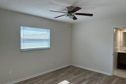 Immobilier commercial à vendre à Saint Petersburg, Floride: 5 chambres, 259.48 m2 № 2424423 - photo 27