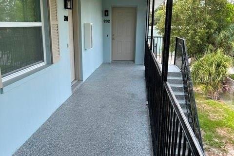 Immobilier commercial à vendre à Saint Petersburg, Floride: 5 chambres, 259.48 m2 № 2424423 - photo 14