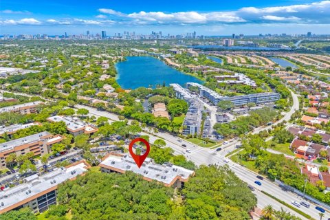 Copropriété à louer à Miami, Floride: 2 chambres, 119.57 m2 № 1995058 - photo 27