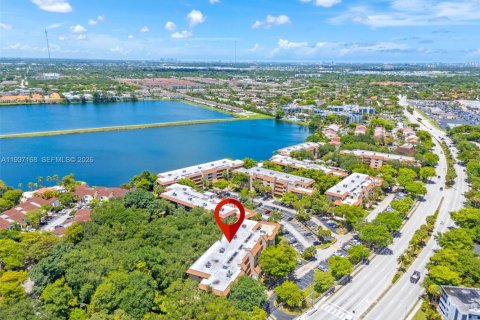 Copropriété à louer à Miami, Floride: 2 chambres, 119.57 m2 № 1995058 - photo 28