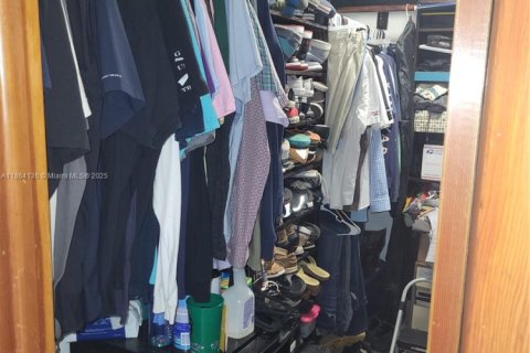 Купить виллу или дом в Майами, Флорида 4 спальни, № 1957972 - фото 30