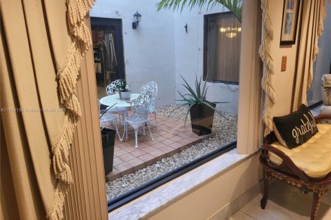 Купить виллу или дом в Майами, Флорида 4 спальни, № 1957972 - фото 19