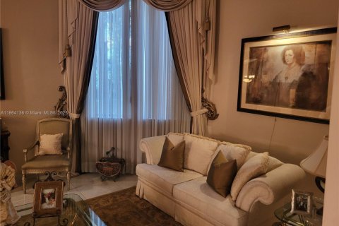 Купить виллу или дом в Майами, Флорида 4 спальни, № 1957972 - фото 9