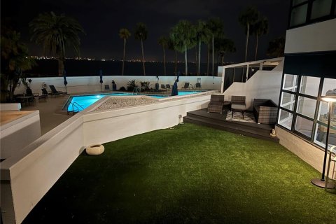 Condominio en alquiler en Sarasota, Florida, 3 dormitorios, 215.07 m2 № 1602585 - foto 29