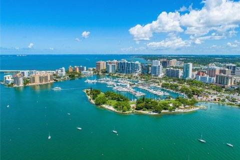 Condominio en alquiler en Sarasota, Florida, 3 dormitorios, 215.07 m2 № 1602585 - foto 22