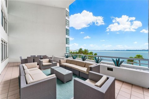 Condominio en alquiler en Sarasota, Florida, 3 dormitorios, 215.07 m2 № 1602585 - foto 15