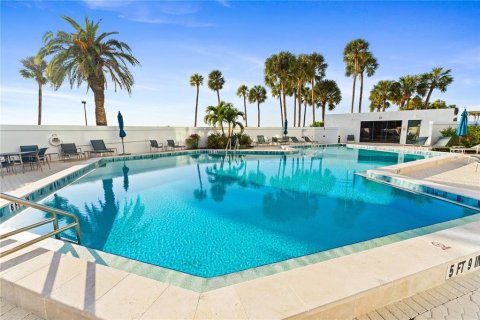 Condominio en alquiler en Sarasota, Florida, 3 dormitorios, 215.07 m2 № 1602585 - foto 13