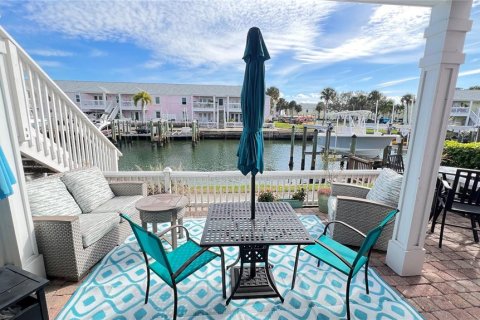 Condo à Saint Petersburg, Floride, 1 chambre  № 2098236