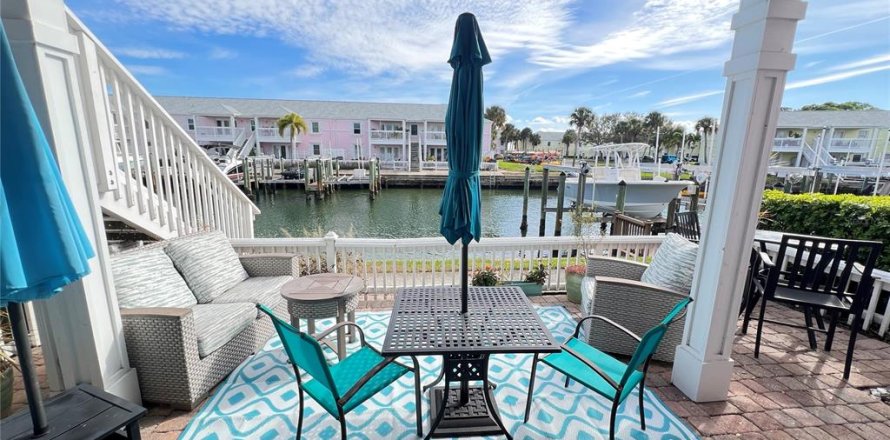 Condo à Saint Petersburg, Floride, 1 chambre  № 2098236
