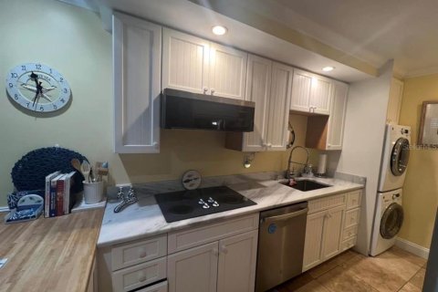 Copropriété à louer à Saint Petersburg, Floride: 1 chambre, 52.21 m2 № 2098236 - photo 5