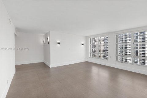 Copropriété à vendre à Miami Beach, Floride: 3 chambres, 205.31 m2 № 2047284 - photo 4