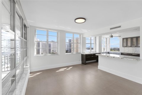 Copropriété à vendre à Miami Beach, Floride: 3 chambres, 205.31 m2 № 2047284 - photo 9