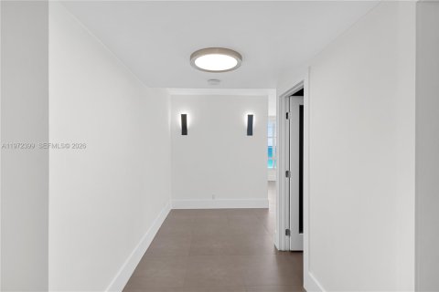 Copropriété à vendre à Miami Beach, Floride: 3 chambres, 205.31 m2 № 2047284 - photo 30