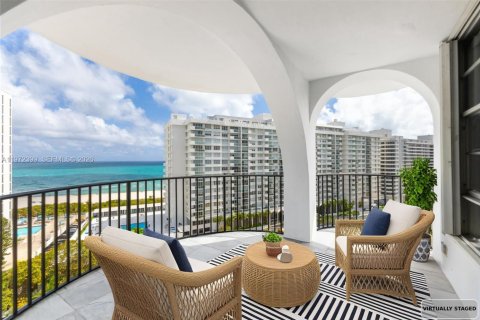 Copropriété à vendre à Miami Beach, Floride: 3 chambres, 205.31 m2 № 2047284 - photo 19