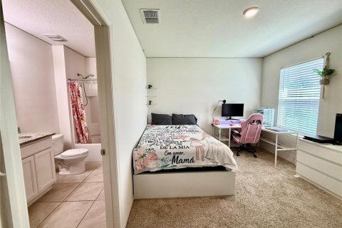 Casa en venta en Mount Dora, Florida, 5 dormitorios, 261.98 m2 № 1834709 - foto 3