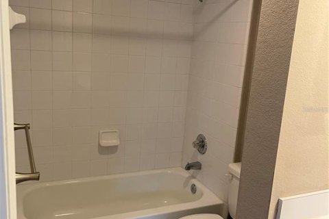 Condominio en alquiler en Gainesville, Florida, 2 dormitorios, 104.24 m2 № 1881177 - foto 11