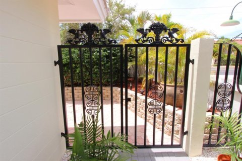 Condominio en venta en Sarasota, Florida, 2 dormitorios, 104.98 m2 № 736887 - foto 3
