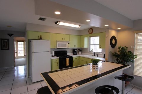 Condominio en venta en Sarasota, Florida, 2 dormitorios, 104.98 m2 № 736887 - foto 8