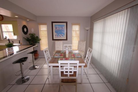 Condominio en venta en Sarasota, Florida, 2 dormitorios, 104.98 m2 № 736887 - foto 7