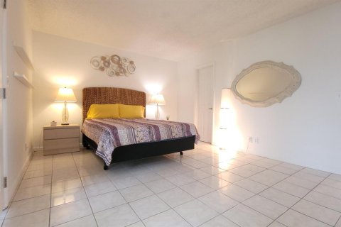 Copropriété à vendre à West Palm Beach, Floride: 1 chambre, 65.22 m2 № 2154351 - photo 14