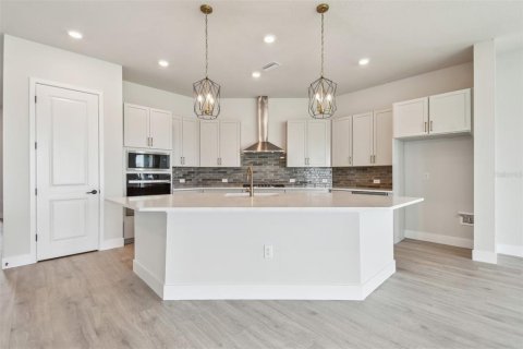 House in Sarasota, Florida 3 bedrooms, 213.02 sq.m. № 1736501 - photo 8
