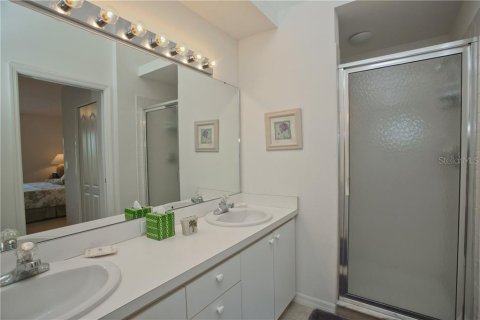 Condominio en alquiler en Sarasota, Florida, 2 dormitorios, 133.13 m2 № 213427 - foto 27