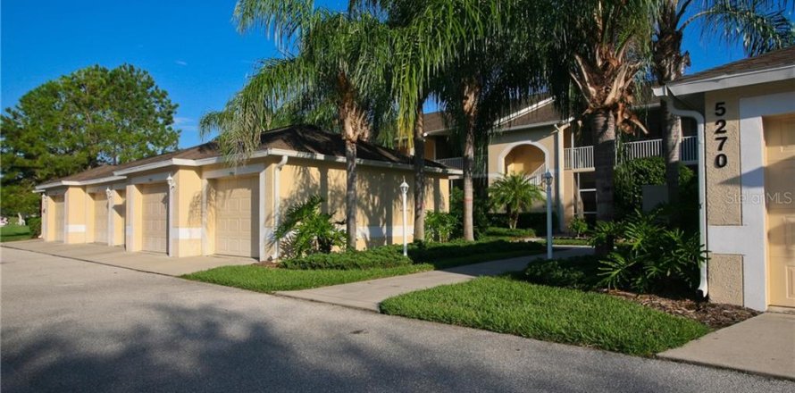 Condominio en Sarasota, Florida, 2 dormitorios № 213427
