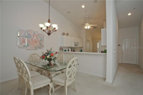 Condominio en alquiler en Sarasota, Florida, 2 dormitorios, 133.13 m2 № 213427 - foto 17