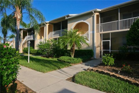 Condominio en alquiler en Sarasota, Florida, 2 dormitorios, 133.13 m2 № 213427 - foto 2
