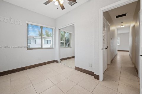 Villa ou maison à vendre à El Portal, Floride: 3 chambres, 89.19 m2 № 1809769 - photo 24