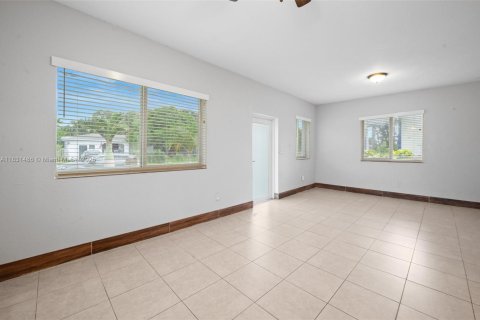 Villa ou maison à vendre à El Portal, Floride: 3 chambres, 89.19 m2 № 1809769 - photo 8