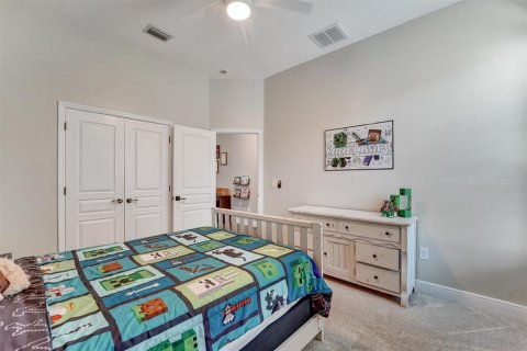 House in Land O' Lakes, Florida 5 bedrooms, 311.22 sq.m. № 2230480 - photo 25