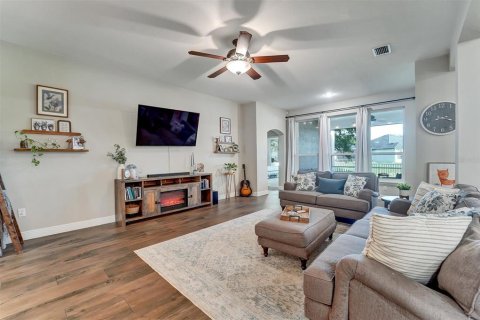 House in Land O' Lakes, Florida 5 bedrooms, 311.22 sq.m. № 2230480 - photo 14