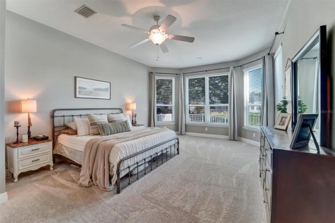 House in Land O' Lakes, Florida 5 bedrooms, 311.22 sq.m. № 2230480 - photo 17