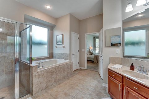 House in Land O' Lakes, Florida 5 bedrooms, 311.22 sq.m. № 2230480 - photo 20