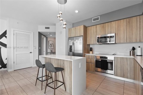 Condominio en venta en Miami, Florida, 2 dormitorios, 97.36 m2 № 2034619 - foto 5