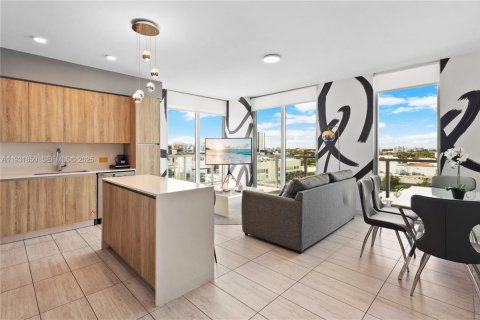 Condominio en venta en Miami, Florida, 2 dormitorios, 97.36 m2 № 2034619 - foto 3