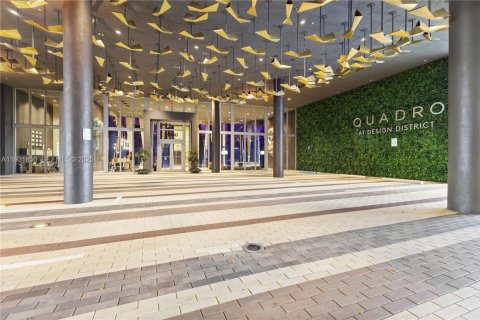 Condominio en venta en Miami, Florida, 2 dormitorios, 97.36 m2 № 2034619 - foto 2