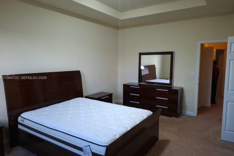 Touwnhouse à louer à Homestead, Floride: 3 chambres, 156.08 m2 № 2001358 - photo 7