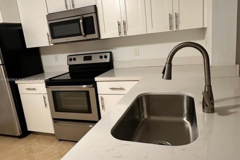 Condo in Plantation, Florida, 1 bedroom  № 1930714 - photo 5