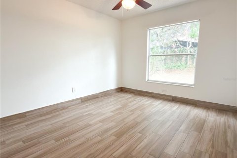 Villa ou maison à louer à Orlando, Floride: 3 chambres, 115.48 m2 № 2411617 - photo 11