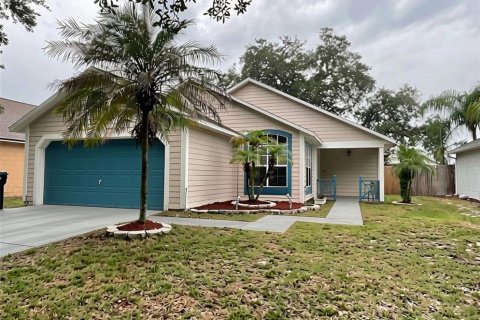 Villa ou maison à louer à Orlando, Floride: 3 chambres, 115.48 m2 № 2411617 - photo 3