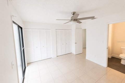 Touwnhouse à vendre à Kissimmee, Floride: 2 chambres, 101.08 m2 № 2209068 - photo 9