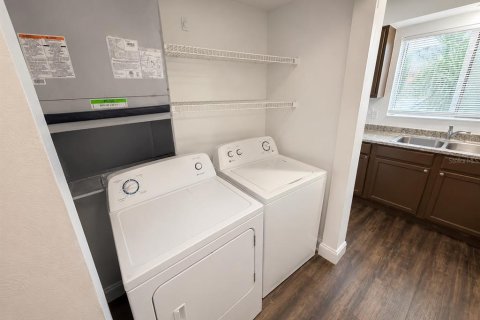 Touwnhouse à vendre à Kissimmee, Floride: 2 chambres, 101.08 m2 № 2209068 - photo 6